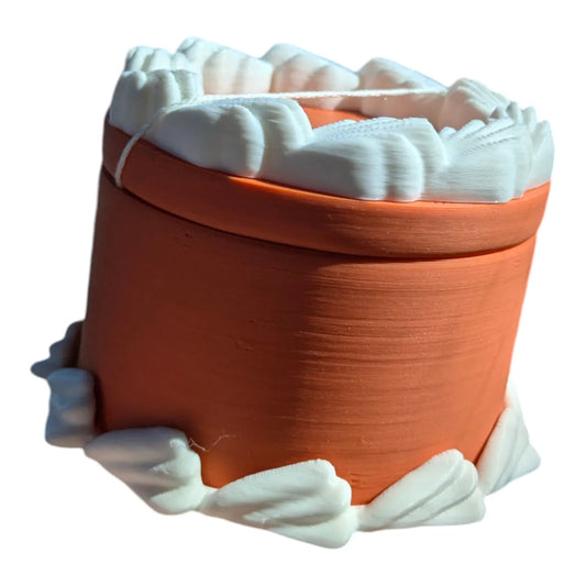 Round cake container